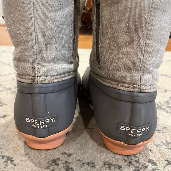 Sperry Topsider, salt, water boot, size 5M - Picture 3 of 4